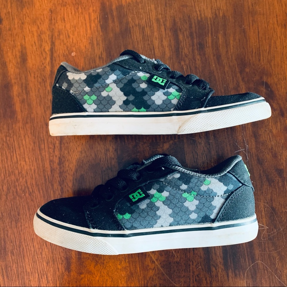DC, KID'S ANVIL SHOES, Black, Grey & Green Colour-way, size 11 boys